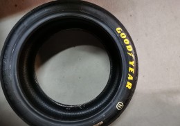 12 x slick good-year de 17 