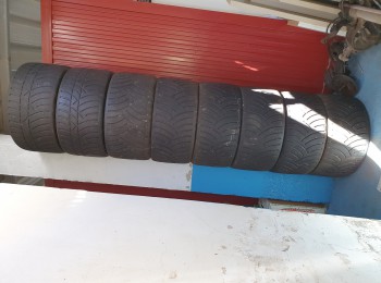 Neumaticos michelin moldeados 18 porche.