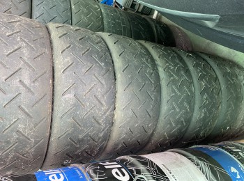 Neumáticos slicks llanta 18 varias marcas