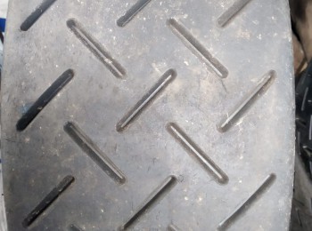 Se venden 5 michelin sa30