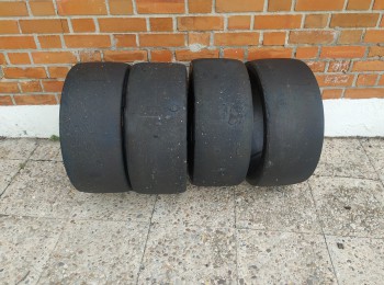 Vendo slicks michelin 250 medios