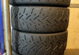 Vendo slicks michelin en 18” 