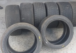 Neumaticos de asfalto de 18 en perfecto estado