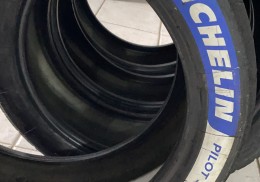 Vendo slicks michelin, dmack, yokohama 18”