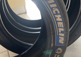 Slicks michelin,pirelli,dmack 