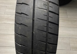 Vendo slicks michelin y pirelli 
