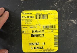Se venden pirelli dsb 305/660-18