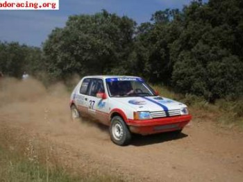 Se vende 205 rally con remolque