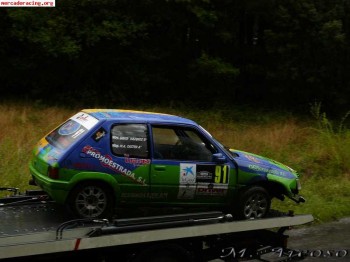 Vendo 205 rallye con golpe