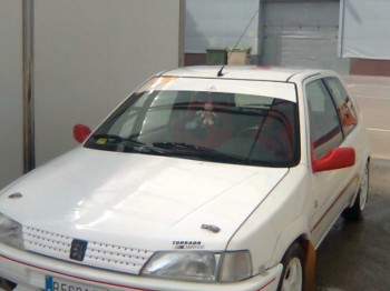 Se vende peugeot 106 rallye 