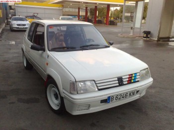Se vende 205rallye 1.3 todo de origen! 