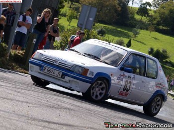 Se vende peugeot 205 rally