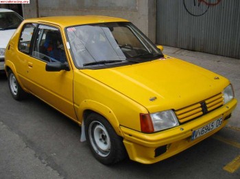 Se vende peugeot 205 rally gra con golpe.