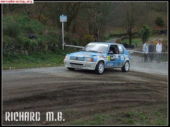 Se vende 205 rally con mucho repuesto