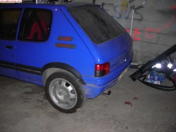 Se vende 205gti de carreras