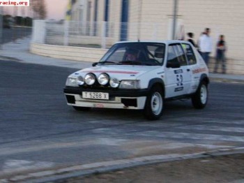 Busco coche economico para correr: 205, 105, ax, corsa o sim