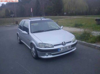 Se vende o se cambia por coche de calle o rally