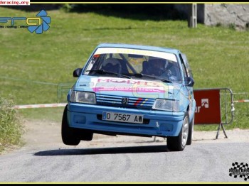 Se vende o e cambia  205 rallye 