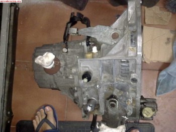 Vendo caja de 306 gti 6 marchas