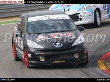 Se vende peuegot 207 o se cambio por clio de circuitos.