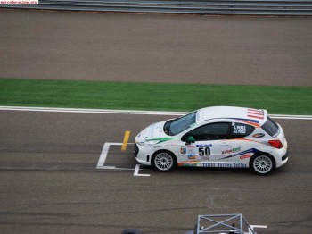 Vendo 207 thp  de circuito con documentacion