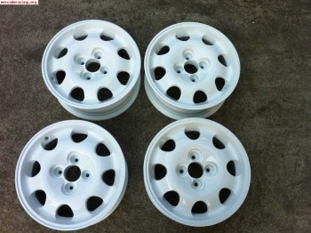 Vendo 4 llantas originales de peugeot 205 gti en 15 impecabl
