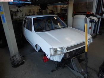 Se vende carroceria documentada de peugeot 205