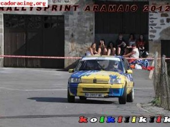 Se vende 205 gti fiable y con mucho recambio!!!