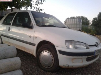 Vendo carroceria 106.......400 euros
