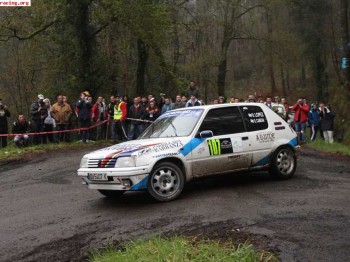 Vendo peugeot 205 1.9 gti de rallyes