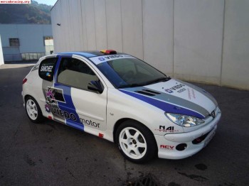 Se vende 206 gra muy bueno y nuevo