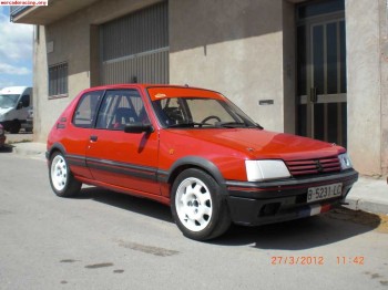 Peugeor 205 gti