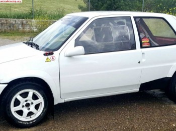 Peugeot 106 rallye fase 1 con documentación antigua
