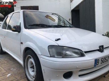 106 rallye con buen material! 