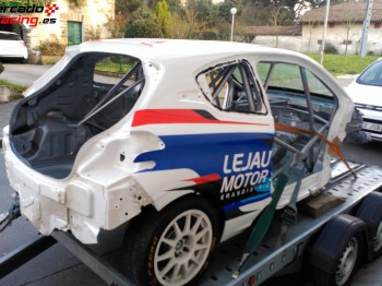 Carrocería 208 r2 golpeada. 1.200€