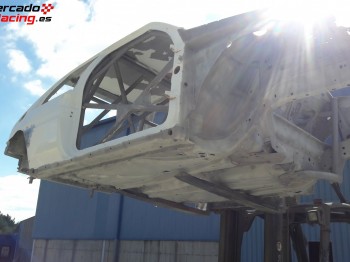 Carroceria documentada de 106 gti 16v con barras de cromo