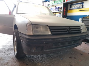 Peugeot 205 gti 1.6