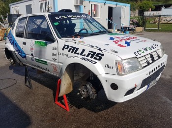 Peugeot 205  con toda la mecánica  de 206.