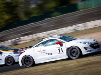 Chefo sport vende 3 unidades de peugeot rcz racing cup