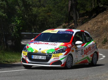Peugeot 208 1.2 puretech volant racc