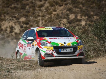 Peugeot 208 1.2 puretech volant racc