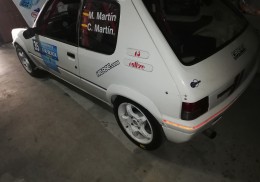 Se vende peugeot 205 rally