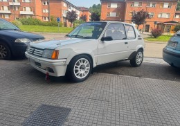 Peugeot 205