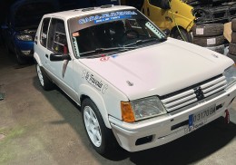 Peugeot 205 