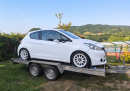 Peugeot 208 r2