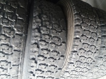 Vendo 4 neumáticos usados kumho r700