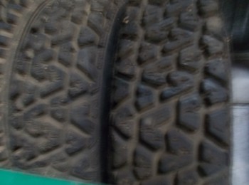 Vendo neumáticos de tierra y nieve en 13