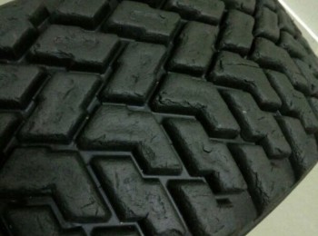 Yokohama advan a035 175/65 r14 82q