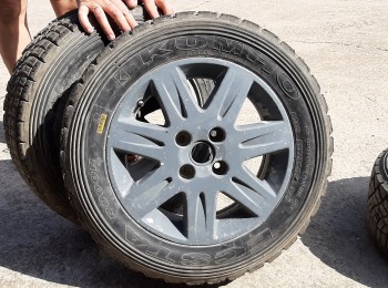 Neumaticos kumho r800
