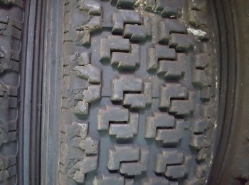 Vendo dos kumho r700 175/65 r14